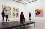Ausstellungsansicht 'Pop and the Sixties' im mumok - Andy Warhol, Mick Jagger (1975); Skull (1976) 